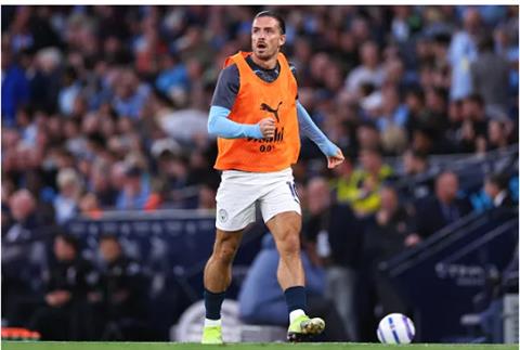 Arsenal được khuyên nên tránh xa Jack Grealish