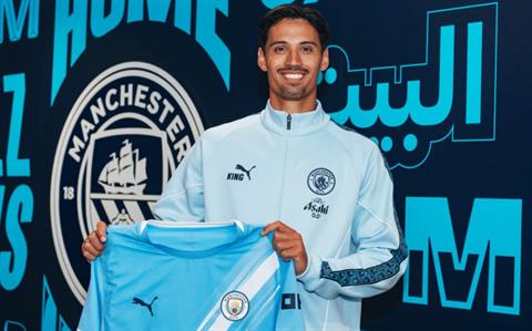 Chờ Guardiola mài viên ngọc Tijjani Reijnders