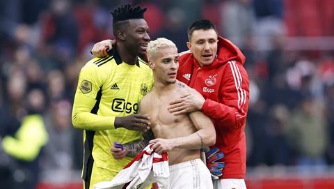 Edwin van der Sar muốn Amorim trao thêm cơ hội cho Antony và Onana
