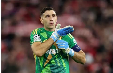 MU bắt đầu đàm phán chiêu mộ thủ môn Emiliano Martinez