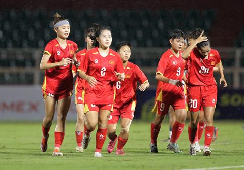 Nữ tuyển thủ U19 Việt Nam bất ngờ với chính siêu phẩm vào lưới Indo