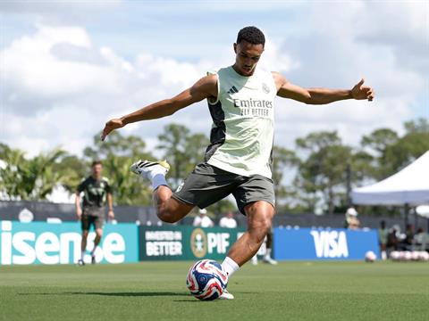 Alexander-Arnold thừa nhận rất hạnh phúc tại Real Madrid