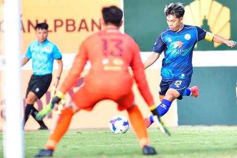 Á quân V.League mùa trước xuống hạng mùa này