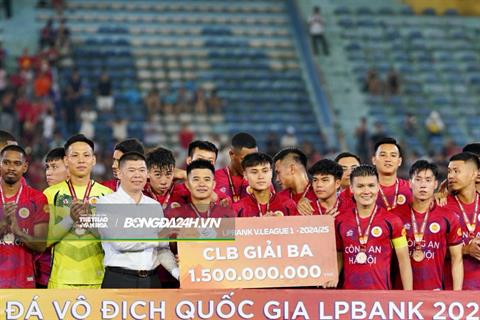 CLB CAHN sở hữu trọn bộ huy chương trong mùa giải 2024/2025