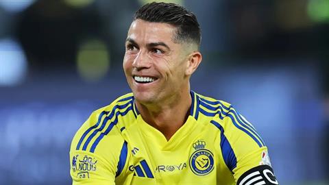 Cristiano Ronaldo sắp gia hạn với Al-Nassr