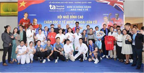 Biệt đội huyền thoại Manchester Reds ấn tượng với Trung tâm Y học thể thao BVĐK Tâm Anh