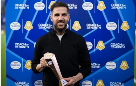 Arsene Wenger bất ngờ với khả năng cầm quân của Cesc Fabregas