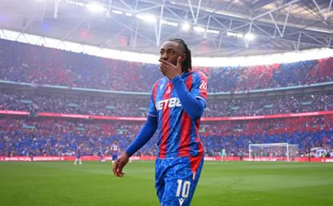 Crystal Palace chốt giá bán Eberechi Eze cho Arsenal