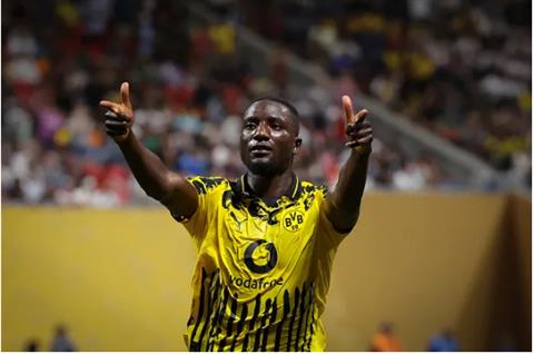 Arsenal và MU được khuyên nên chiêu mộ Serhou Guirassy