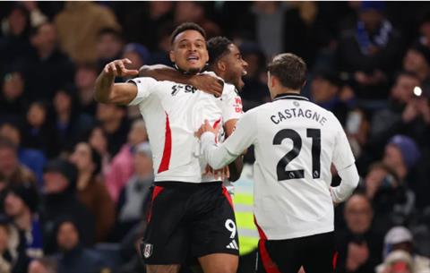 Fulham từ chối bán tiền đạo cho Spurs với giá 32 triệu bảng