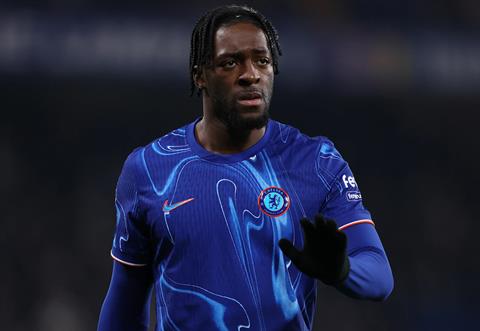 Chelsea nhận được đề nghị 27 triệu bảng cho Axel Disasi