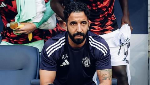 Ruben Amorim thừa nhận cầu thủ MU thiếu tốc độ ở trận đấu Leeds