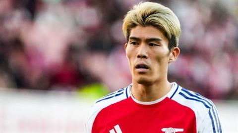 Takehiro Tomiyasu lên tiếng về việc rời Arsenal