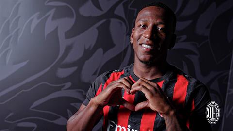 AC Milan chiêu mộ thành công cầu thủ của Brighton