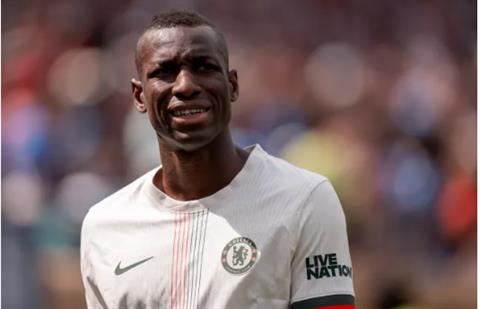 Newcastle hỏi mua Nicolas Jackson thay Alexander Isak