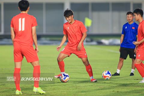 Quốc Việt khỏi chấn thương, sẵn sàng cho chung kết U23 Đông Nam Á