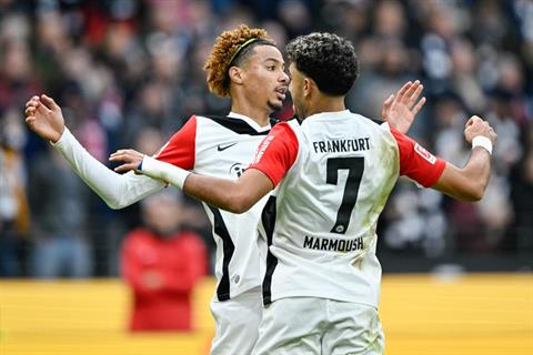 Từ Marmoush tới Ekitike: Frankfurt đang dạy cả châu Âu cách kiếm tiền từ các số 9