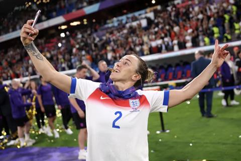 Tuyển nữ Anh vô địch EURO 2025 sau loạt luân lưu nghẹt thở