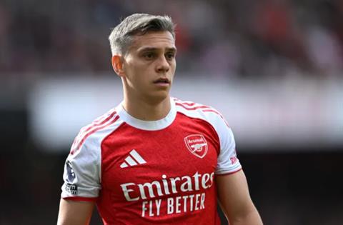 2 đội bóng ở EPL hỏi mua Leandro Trossard, Arsenal phản ứng thế nào?