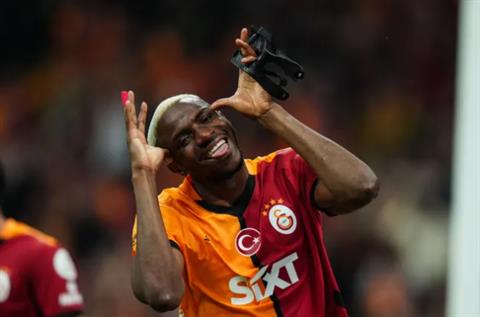 Victor Osimhen nhận lương siêu khủng ở Galatasaray