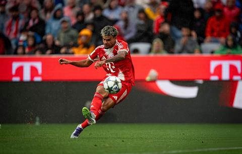 Luis Diaz: Thắp ngọn lửa khởi đầu nơi hành lang trái Bayern