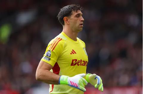 Chelsea được khuyên nên chiêu mộ Emiliano Martinez