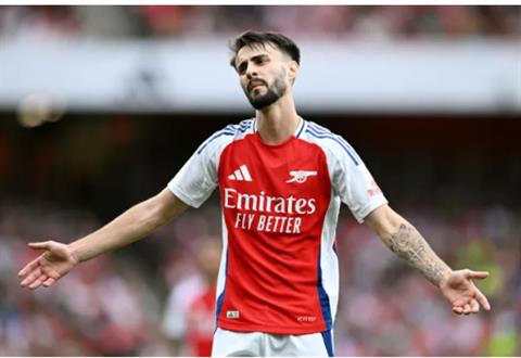 Arsemal chốt giá bán Fabio Vieira 