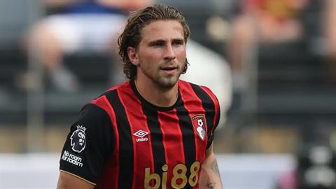 Trung vệ Bournemouth mất kiên nhẫn, thương vụ đến PSG có nguy cơ đổ bể