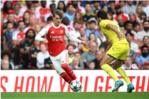 HLV Mikel Arteta hé lộ thông tin quan trọng về Max Dowman 