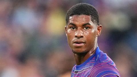 Marcus Rashford phản pháo gay gắt các huyền thoại