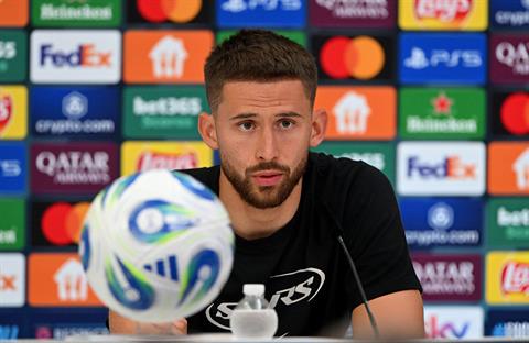 Thủ môn Tottenham lên tiếng về việc Donnarumma rời PSG