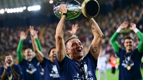PSG đoạt Siêu cúp châu Âu, Luis Enrique vẫn đòi hỏi hơn nữa