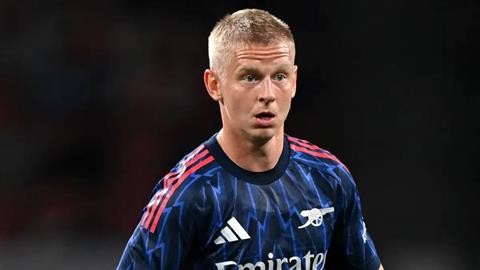 Oleksandr Zinchenko buồn bã vì bị HLV Arteta bỏ rơi