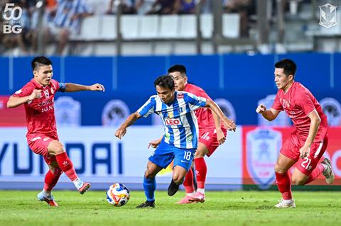 Khi Messi Thái đã dạy cho CLB CAHN một bài học đắt giá