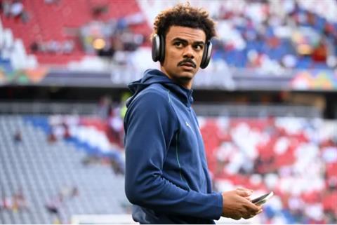 Người thừa của Chelsea sắp đắt giá nhất lịch sử Villarreal