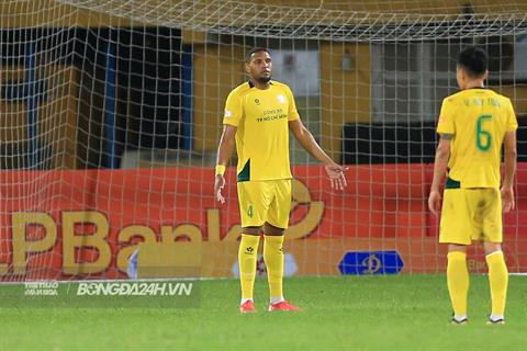 Ngoại binh đắt giá nhất V.League gây thất vọng