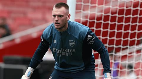 Thủ môn dự bị rời Arsenal, sang Werder Bremen tìm cơ hội