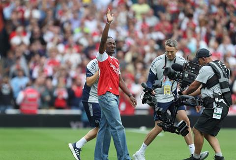 Mikel Arteta bất ngờ trước cách Arsenal chiêu mộ Eberechi Eze