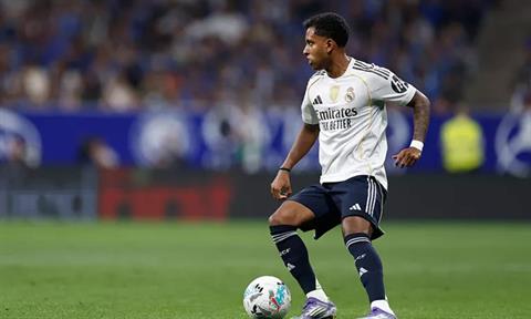 Rodrygo lần đầu lên tiếng về tin đồn rời Real Madrid