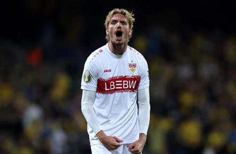 NHM kinh ngạc trước chiều cao của Nick Woltemade