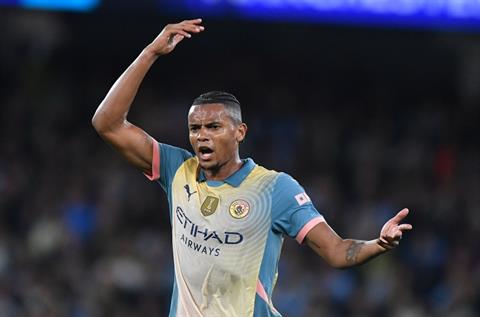 Tottenham mua thêm Manuel Akanji từ Man City 
