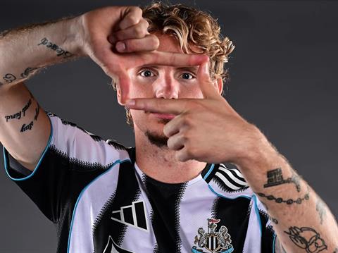 Newcastle nổ bom tấn Nick Woltemade từ Stuttgart