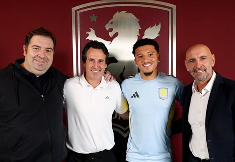 Jadon Sancho tái ngộ Victor Lindelof tại Aston Villa
