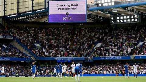 Howard Webb: "VAR sai lầm nghiêm trọng ở trận Chelsea – Fulham"