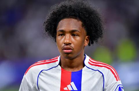 Sao Lyon thừa nhận được Chelsea và Liverpool quan tâm, nhưng…