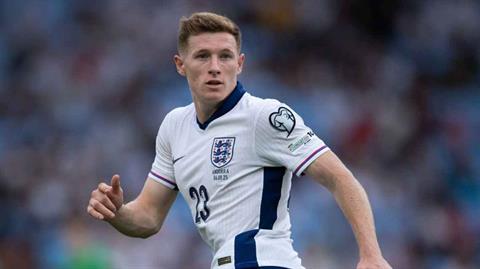 Man United nhắm sao Nottingham Forest để tăng cường tuyến giữa