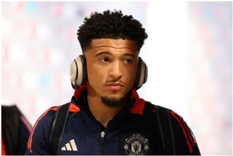 Jamie Carragher đưa ra nhận định về Jadon Sancho