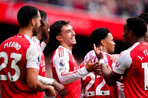 Martin Zubimendi: Bản hợp đồng đáng đồng tiền bát gạo