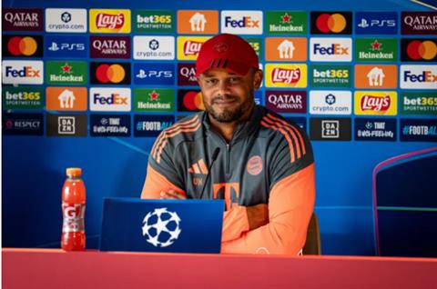 Vincent Kompany bất ngờ chia sẻ về Raheem Sterling 