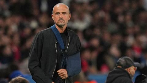 Luis Enrique lý giải cách chỉ đạo đặc biệt ở trận thắng của PSG
